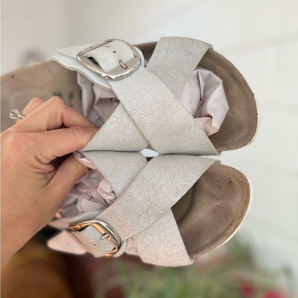 Women's Siena II Criss Cross Slide Sandals - Picture 8 of 9